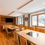 In Bramberg With Sauna & Access Ferienhaus Dorf (Salzburg)
