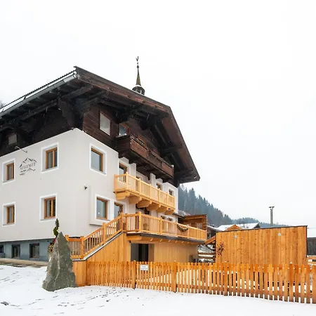 Holiday home Bauenhaus With Swimming Pond And Hot Tub