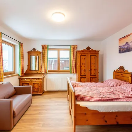 בית נופש In Bramberg With Sauna & Access Dorf (Salzburg)