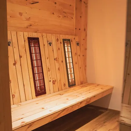 בית נופש In Bramberg With Sauna & Access